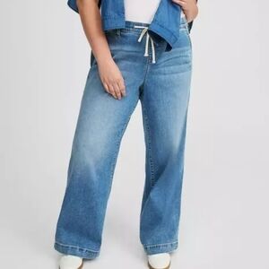Torrid Weekend Mid-Rise Wide Leg Jeans